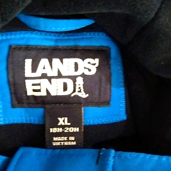 Lands' End Waterproof Winter Jacket - Picture 5 of 6
